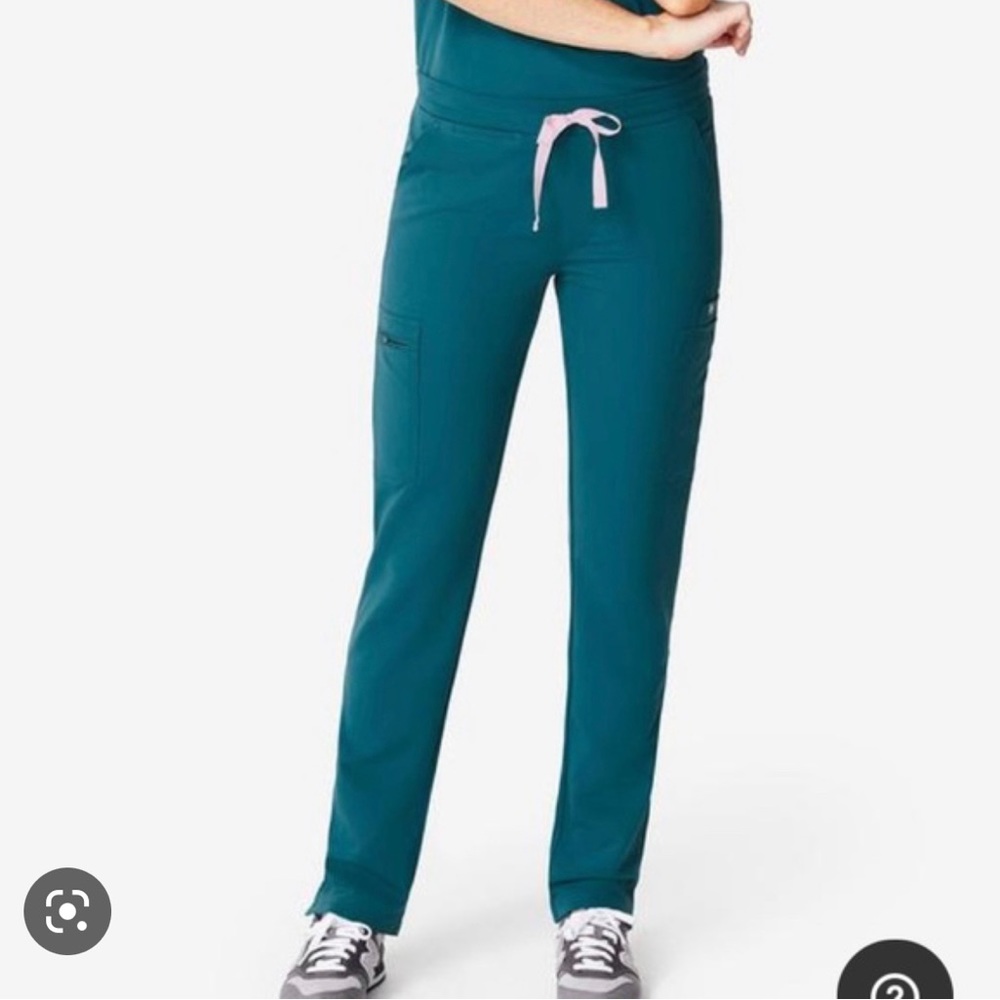 FIGS Caribbean Blue Yola in Medium